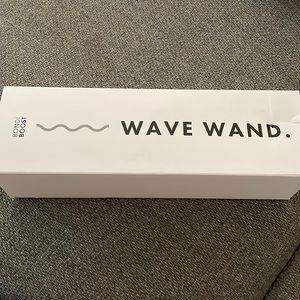 Bondi Boost Wave Wand. Never used.